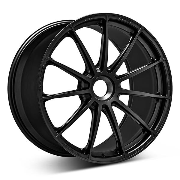 OZ ULTIMATE CL M.BLK | 8,5X20 5-130 E61 C84,00 8.5x20 5/130 ET61 CB84